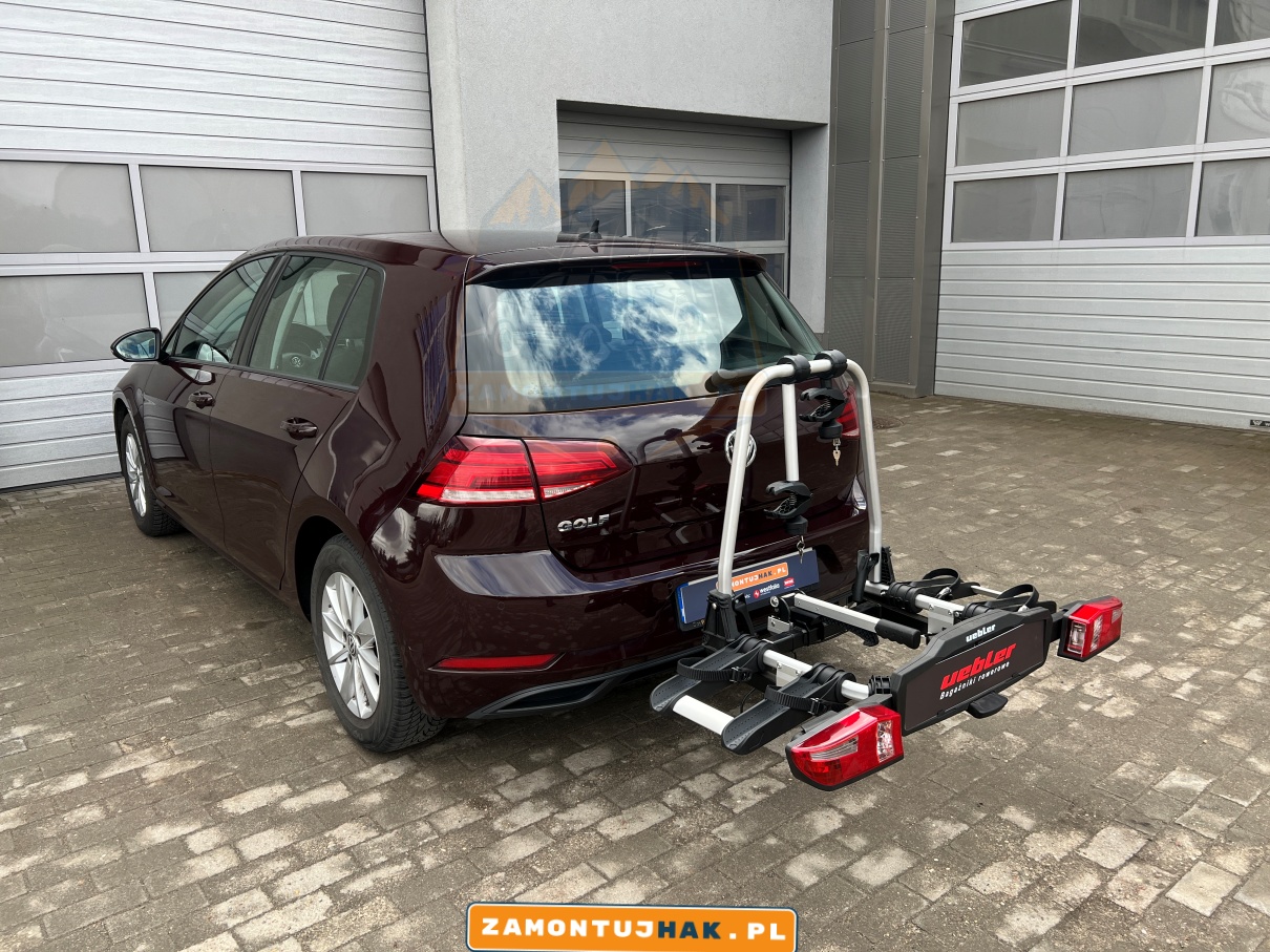 Bagażnik rowerowy Uebler X21s na VW Golfie 7 - podr&oacute;żuj z wygodą i funkcjonalnością